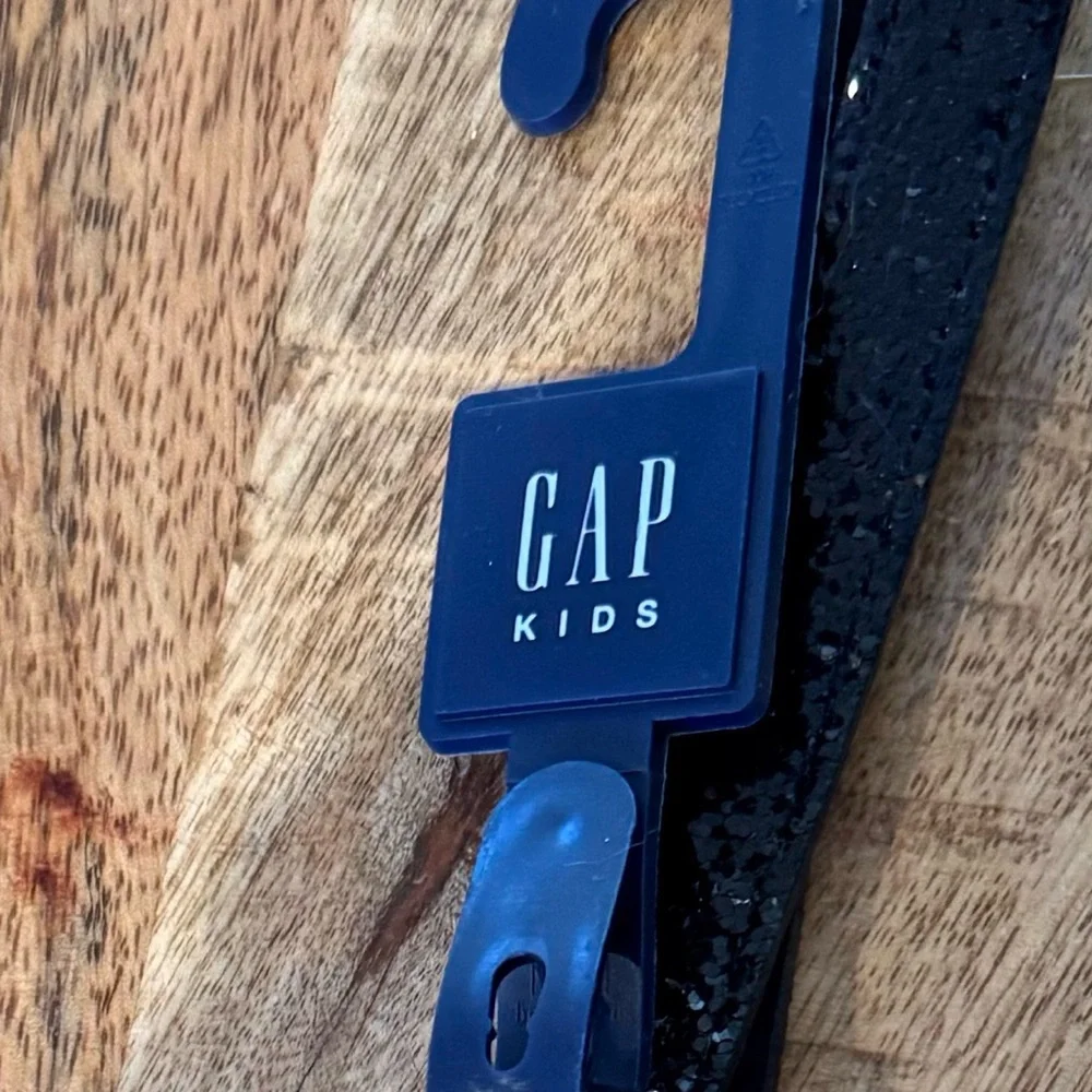 GAP Black Glitter Belt Size Small Girls NWT